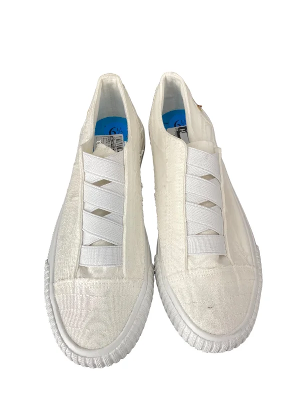 Shoes Sneakers By Blowfish In White, Size: 6