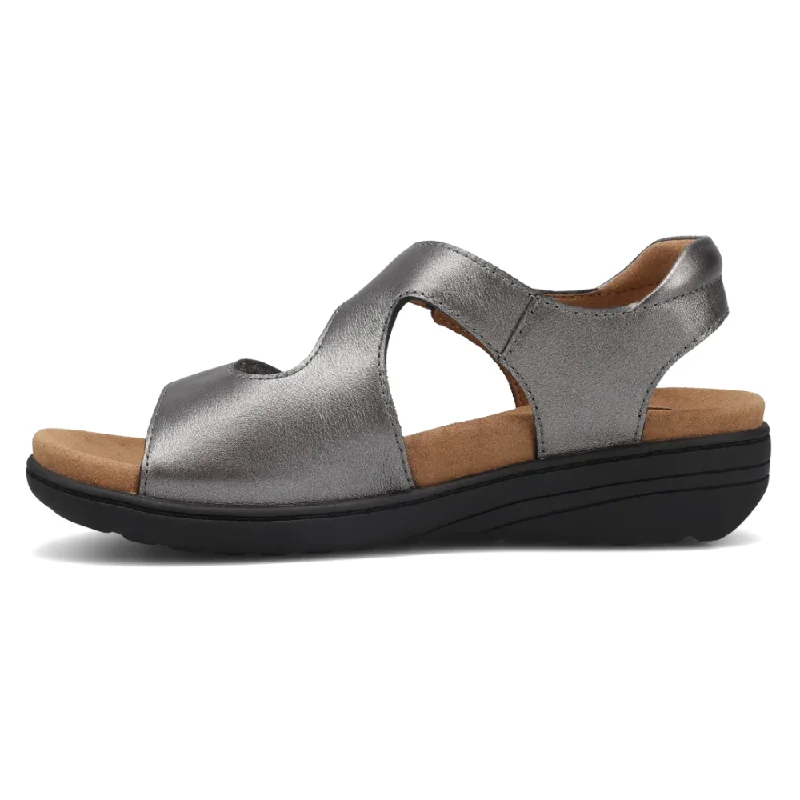 Taos Serene Pewter Leather Sandal (Women's)