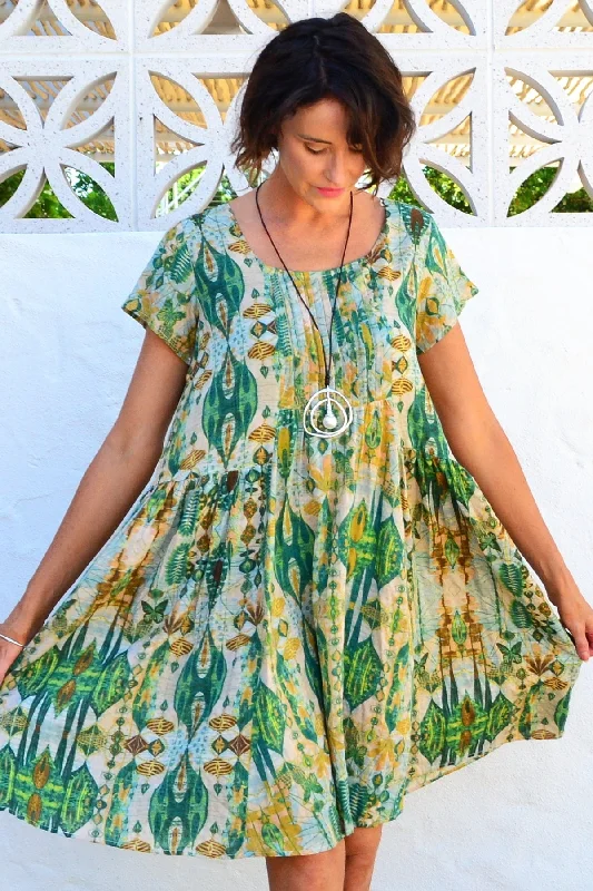 Abstract Green Pintuck Pleats Tunic Dress