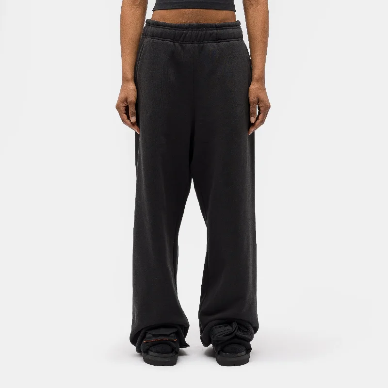 Full Sweatpants in Black