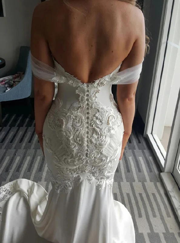 Gorgeous Mermaid Off the Shoulder Wedding Dresses with Lace Appliques Pearls N2497