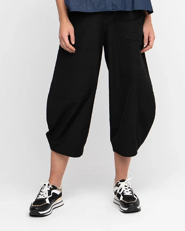 Ozai N Ku Barrel Leg Pants, Black