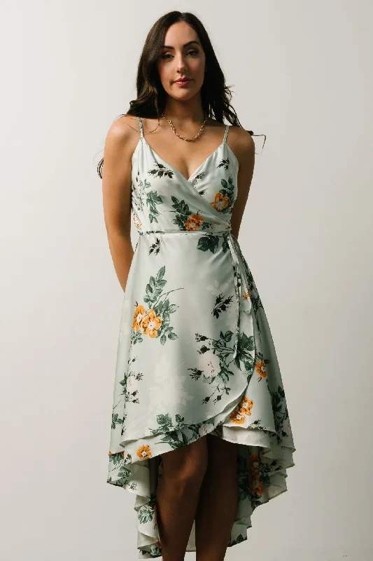 Steffi Tulip Wrap Dress | Light Sage Floral