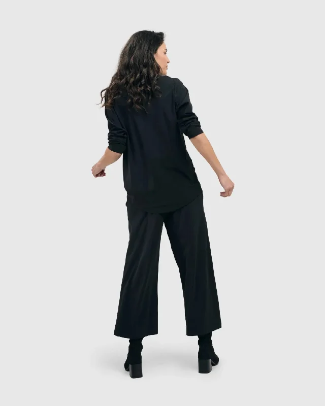 Essential Tekbika Cute Crop Pants, Black