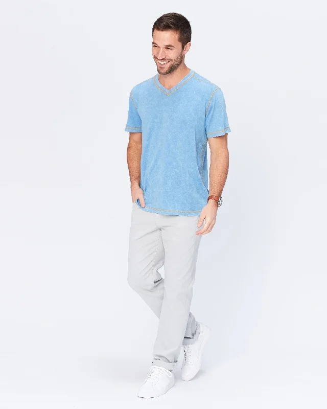 Men's High - Waisted Jeans in a Medium Wash for a Vintage - Style RevivalDungeons Jersey Vee Neck Tee
