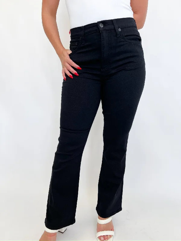 Plus Size Men's Relaxed Fit Jeans with a Tapered Leg for a Laid - Back VibeLennon Noir High Rise Boot Crop Jeans