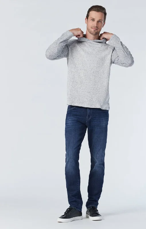 Plus Size Men's Straight Leg Jeans with Reinforced Knees for DurabilityMARCUS SLIM STRAIGHT LEG IN DARK WILLIAMSBURG