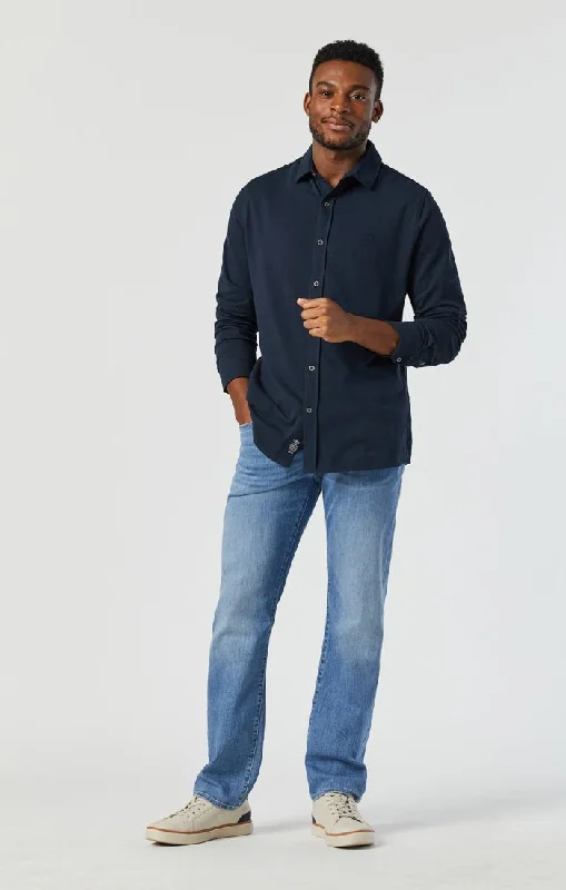 Men's High - Waisted Jeans in a Medium Wash for a Vintage - Style RevivalMATT RELAXED STRAIGHT LEG IN LIGHT BRUSHED WILLIAMSBURG