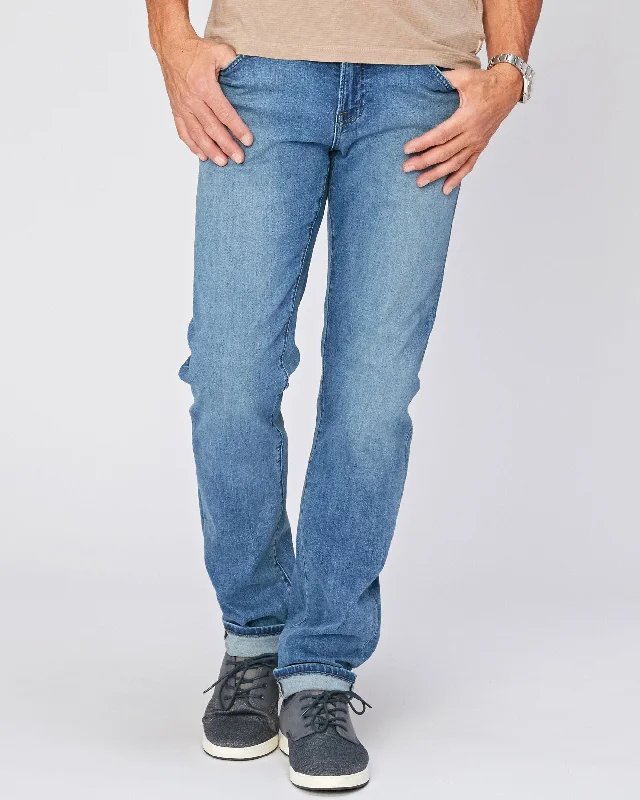 Men's High - Waisted Jeans in a Medium Wash for a Vintage - Style RevivalNo. 11 Classic Fit Big Drakes Flex
