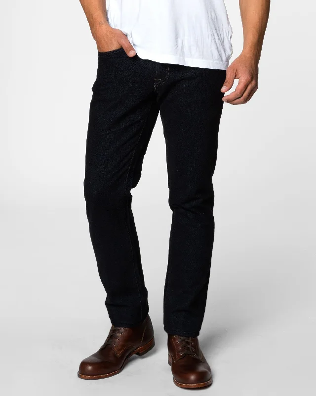 Men's Jeans with an Elastic Waistband for Ultimate ComfortNo. 11 Classic Wildwash