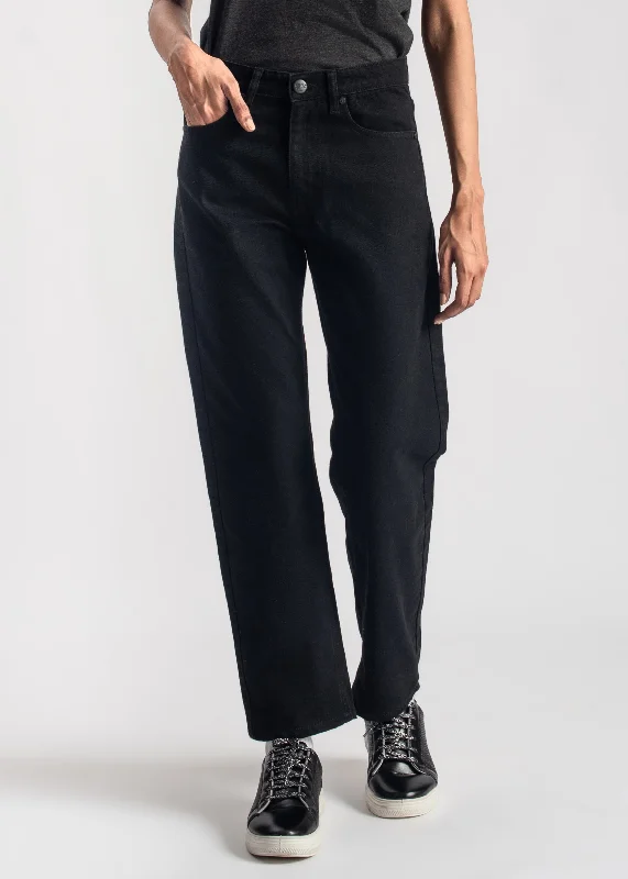 Men's Jeans with a Button - Fly for a Traditional and Classic AestheticPamela