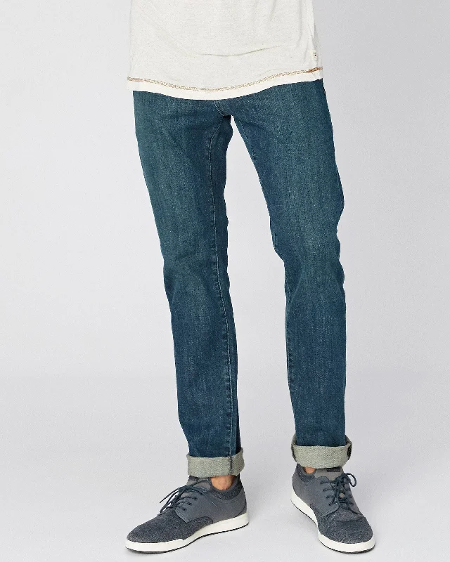 Men's Jeans with a Hidden Coin Pocket for Added ConvenienceRocker Solana Slim Fit