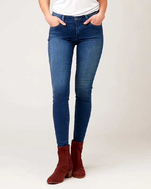 Men's Straight Leg Raw Denim Jeans for a Minimalist and Durable OptionW1 Skinny - Stanton Fade