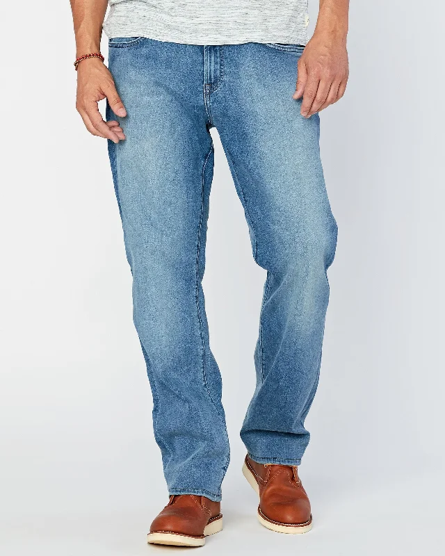 Men's Straight Leg Raw Denim Jeans for a Minimalist and Durable OptionNo. 7 Waterman El Dorado Soft