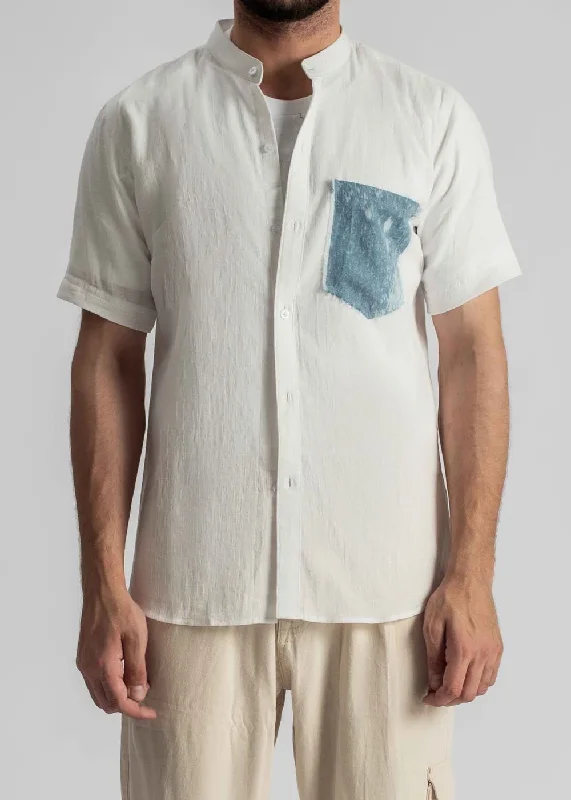 Men's Jeans with a Button - Fly for a Traditional and Classic AestheticZephyr Half Sleeves Shirt