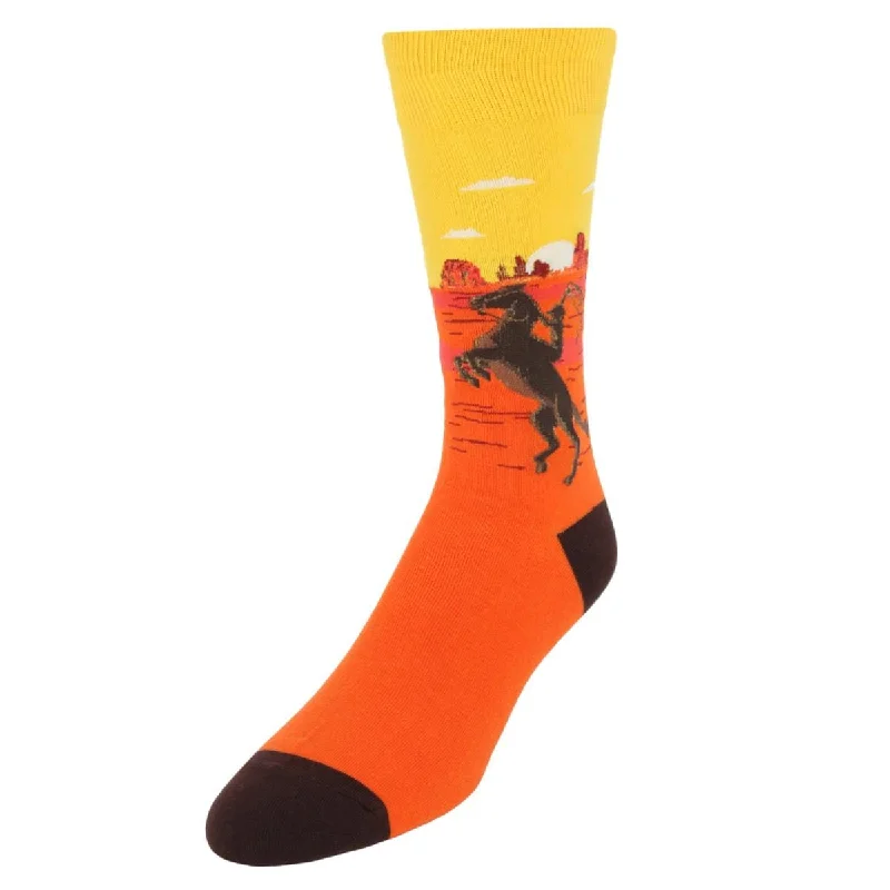 Athletic men's socks with arch supportCTM® Men's Western Cowboy Design Novelty Sock (1 Pair)