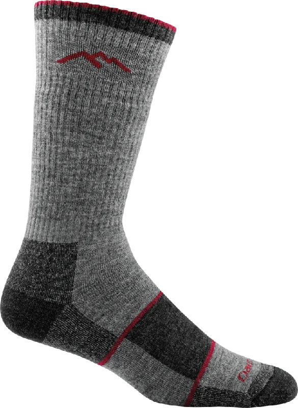 Hiking men's socks for outdoor adventuresDarn Tough 1405 Hiker Boot Sock Midweight Full Cushion - Men's