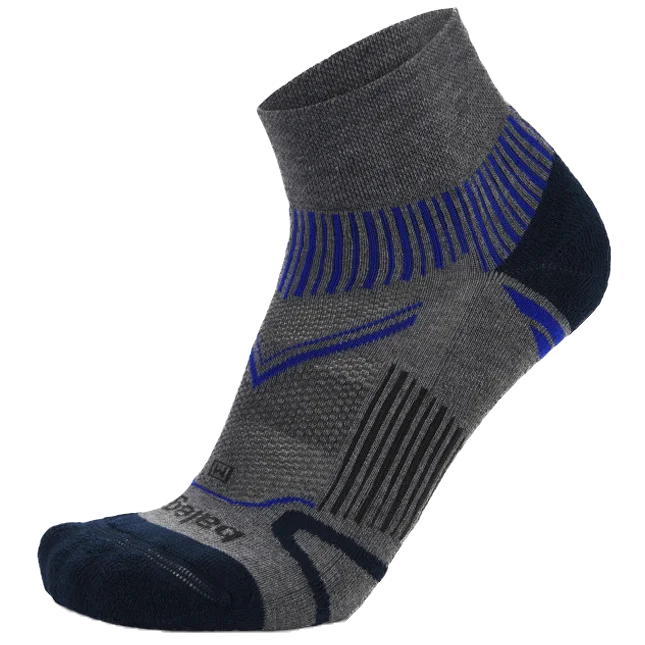 Ankle men's socks for a low - profile lookMen's Enduro Quarter