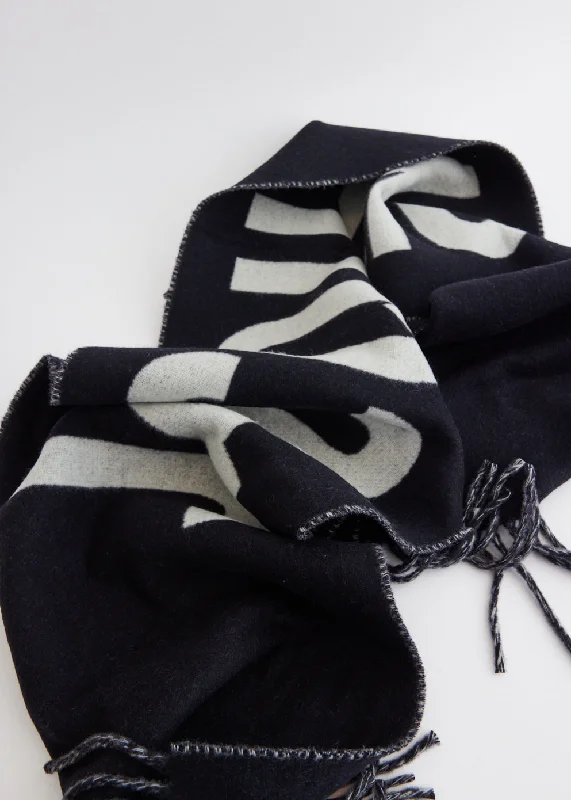 Running men's socks for sports performanceL'echarpe Jacquemus Scarf