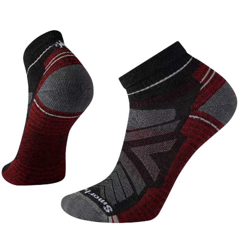 Patterned men's socks with geometric designsPerformance Light Cushion Ankle