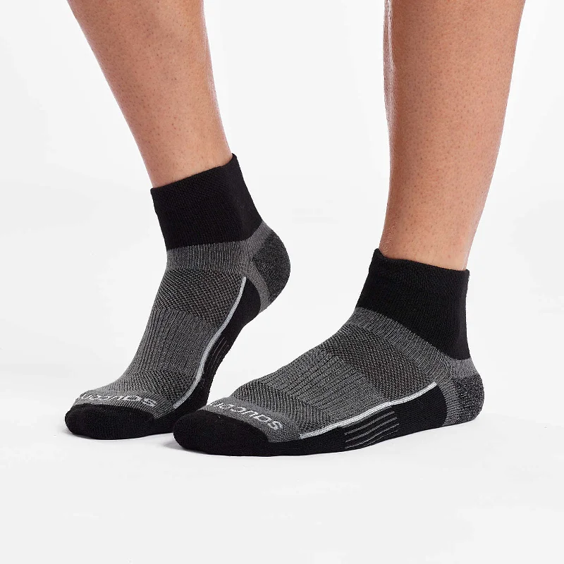 Diabetic men's socks for proper circulationSaucony Inferno Cushioned Quarter 3-Pack Socks