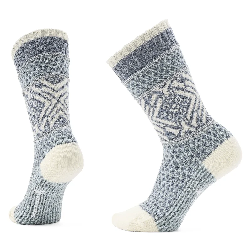 Merino wool men's socks for warmth and breathabilitySmartwool Everyday Popcorn Snowflake Pattern Crew