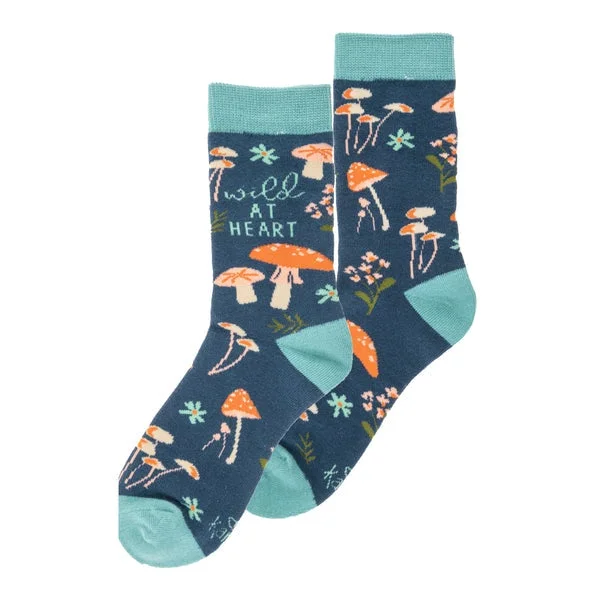 Hiking men's socks for outdoor adventuresSocks-Mushroom