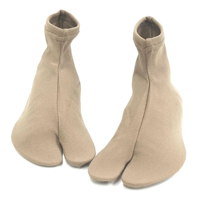 Merino wool men's socks for warmth and breathabilityTabi Socks Beige 22-25cm