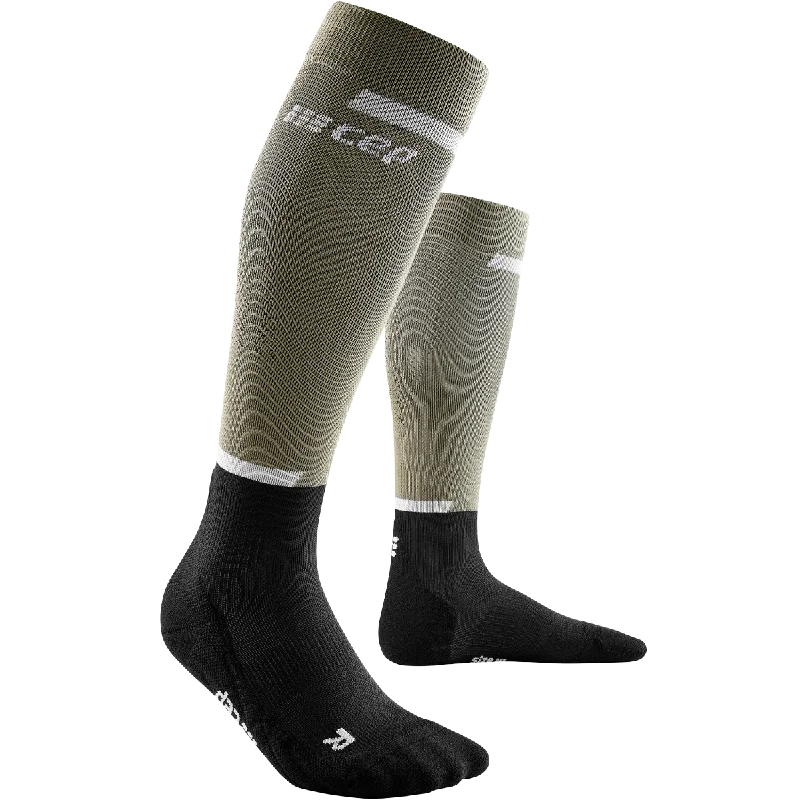Moisture - wicking men's socks for drynessThe Run Compression Socks 4.0