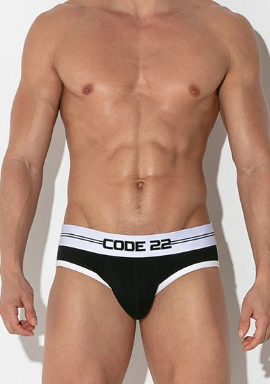 Slim - fit men's briefs for a modern styleCode 22 Power Brief Black