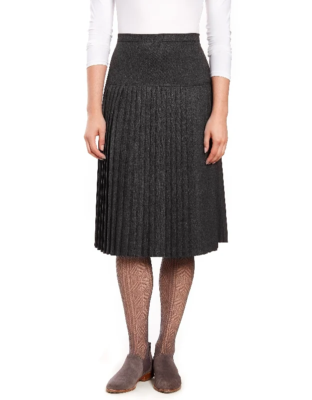 Men's robes with a hidden button closure29" Lined Wool Blend Yoke Skirt with Mini Pleats Gray
