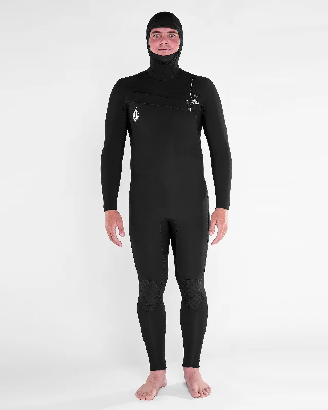 Soft - touch men's trunks for a gentle feelMens Modulator 4/3mm Hooded Chestzip Fullsuit - Black