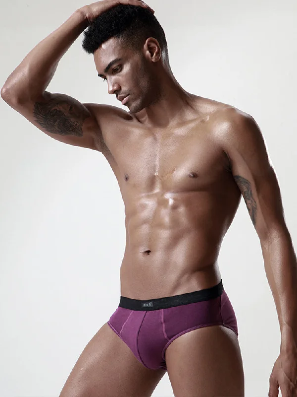 Silky men's briefs for a luxurious feel4 Pack Cotton Support U Convex Pouch Briefs