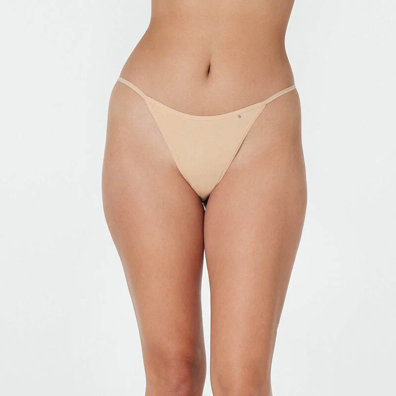 Men's briefs with a lace trim for a touch of flairClemence Thong