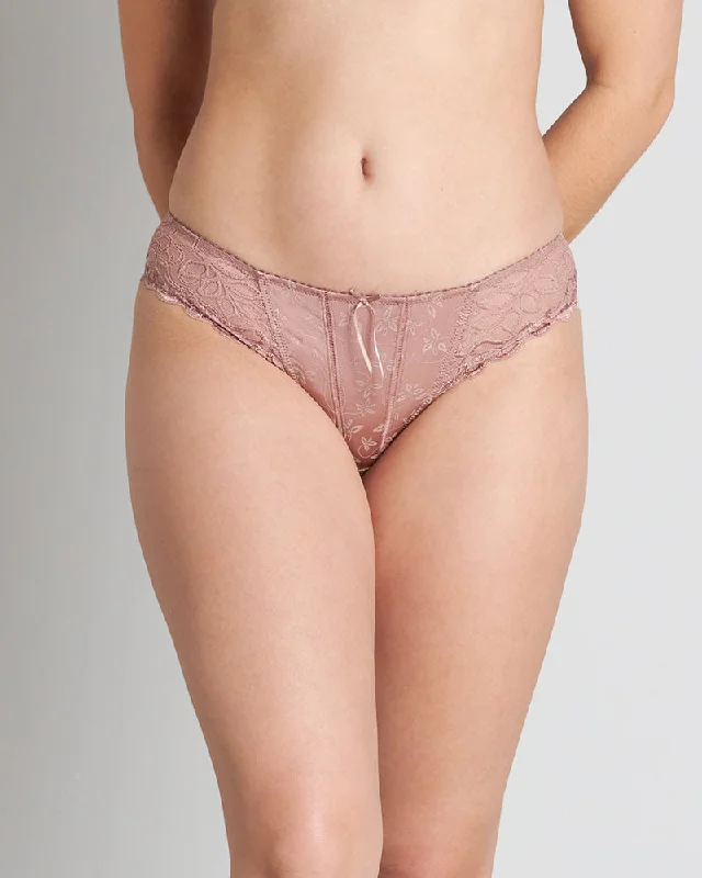 Seamless men's briefs for a smooth look under clothesYvette Bikini