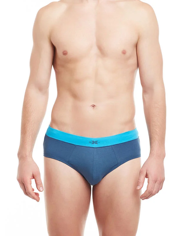 Men's briefs with a lace trim for a touch of flairBody X Solid Briefs-BX07B-Navy