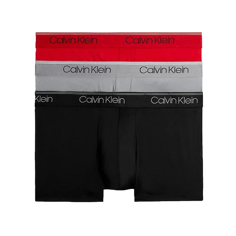 Printed men's trunks with eye - catching motifsCalvin Klein Micro Stretch Low Rise Trunks 3 Pack - Black / Red