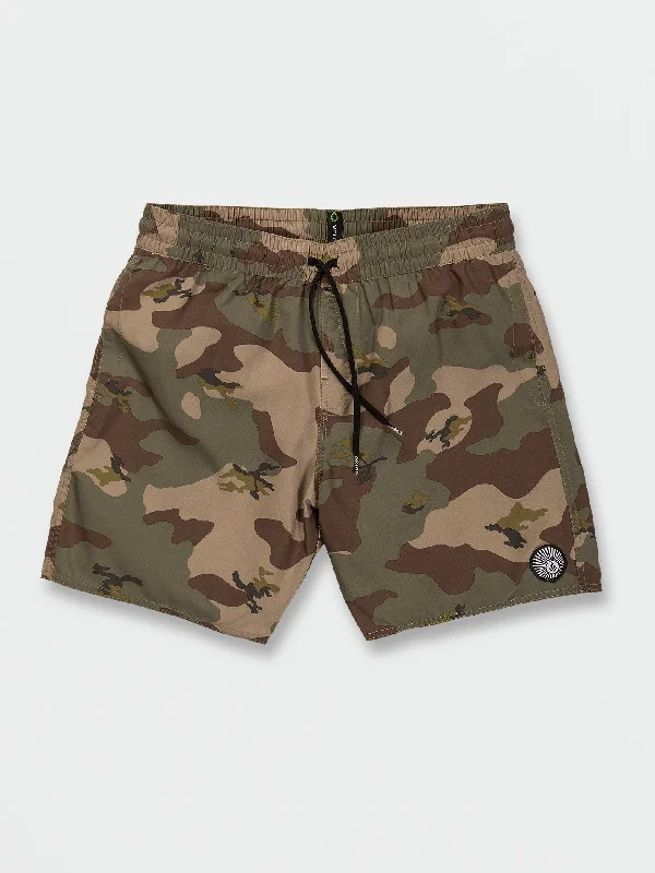 Men's trunks with a wide elastic waistbandCenter Print Elastic Waist Trunks - Camouflage