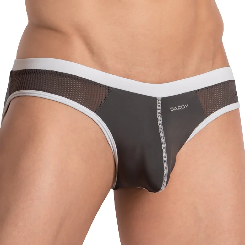 Slim - fit men's briefs for a modern styleDaddy DDJ030 Centerseam Pouch Brief
