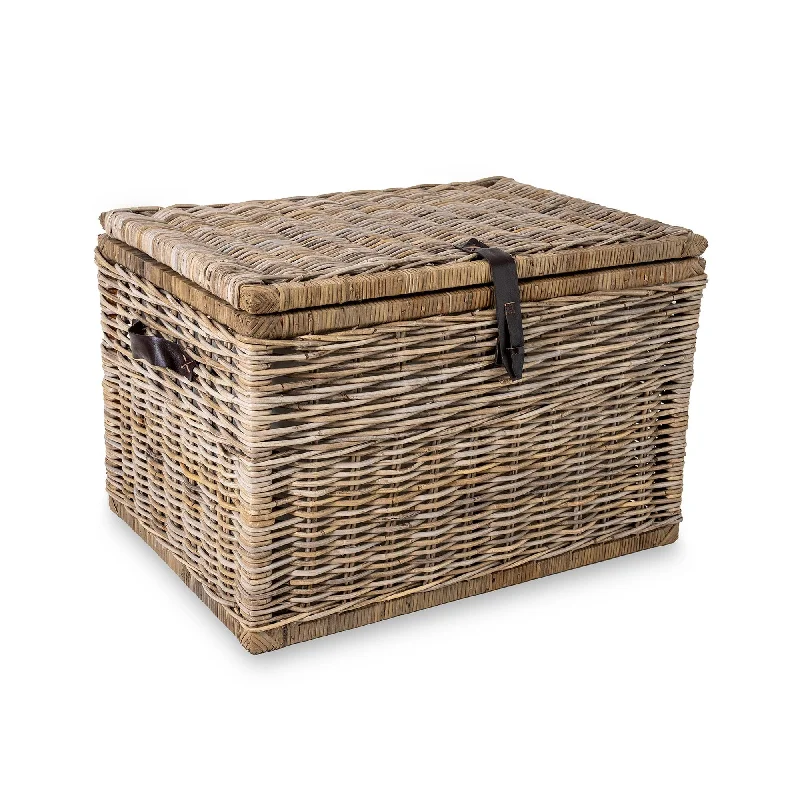 Mid - rise men's trunks for a balanced coverageDeep Kubu Wicker Storage Trunk