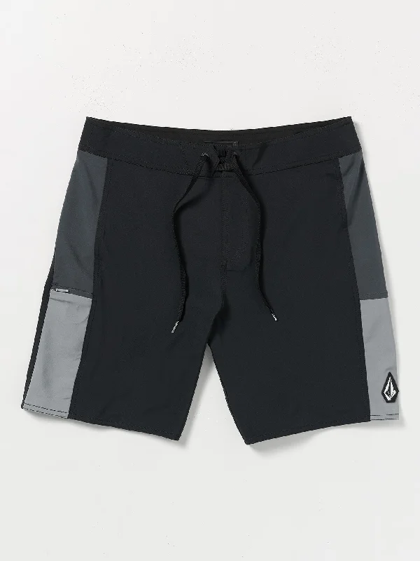 Cotton men's trunks for a comfortable fitDumbreck Boardshort 19" - Black