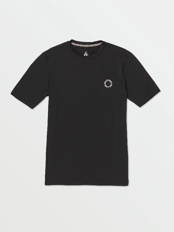 Low - rise men's trunks for a trendy lookFaulter Short Sleeve Rashguard - Black