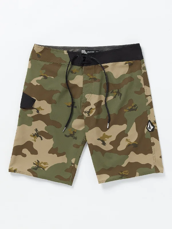 Slim - cut men's trunks for a modern styleLido Print Mod-Tech Trunks - Camouflage