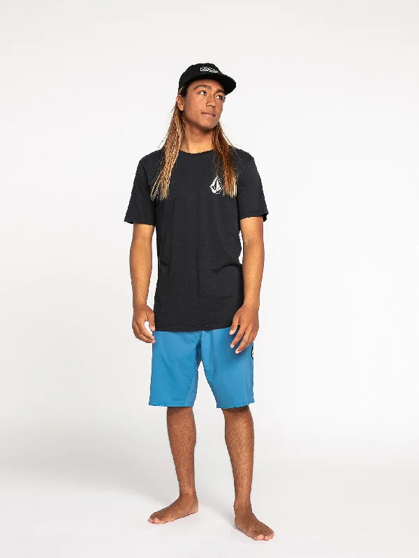 Mid - rise men's trunks for a balanced coverageLido Solid Mod-Tech Trunks - Blue Drift