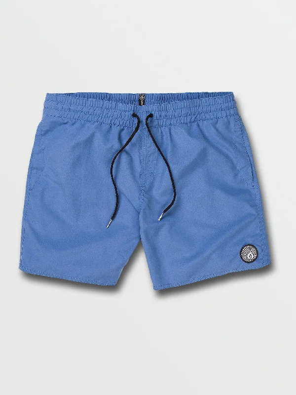 Stretch - lycra men's trunks for flexibilityLido Solid Trunks - Riverside