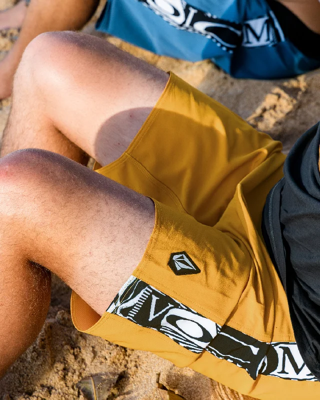 Organic men's trunks for an eco - conscious optionMarker Mod-Tech Trunks - Old Gold