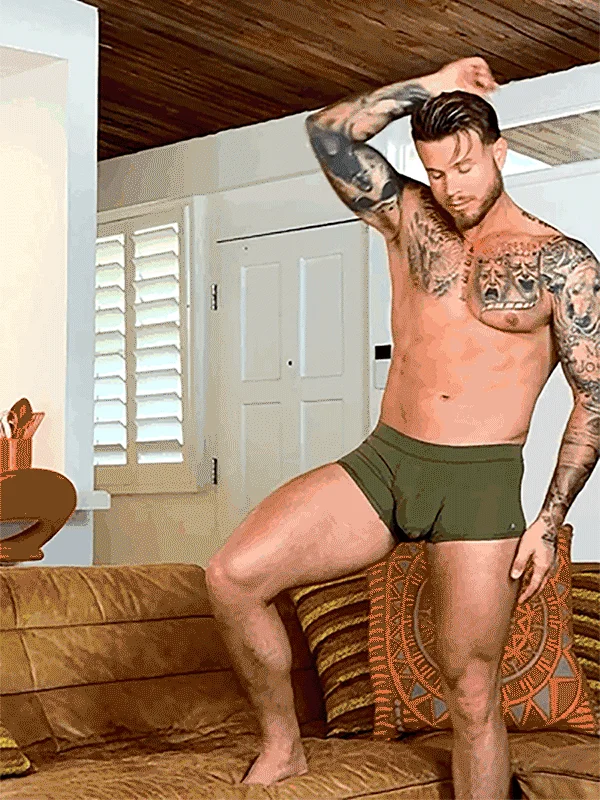 Men's trunks with a reinforced crotch areaGlow Uplift Boxer