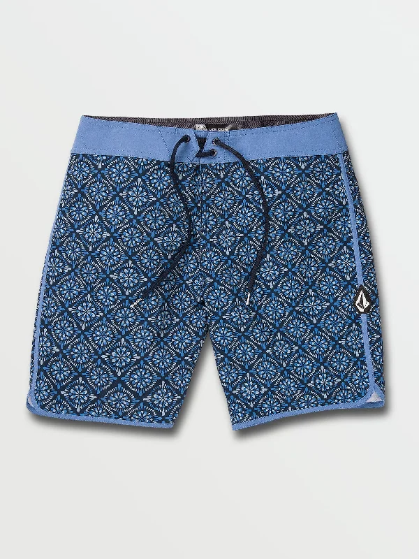 Tag - less men's trunks for irritation - free comfortSolarizor Scallop Mod-Tech Trunks - Navy