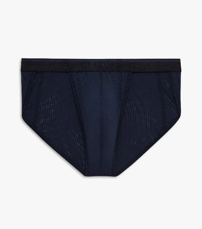 Seamless men's briefs for a smooth look under clothesLightning | Sport Brief