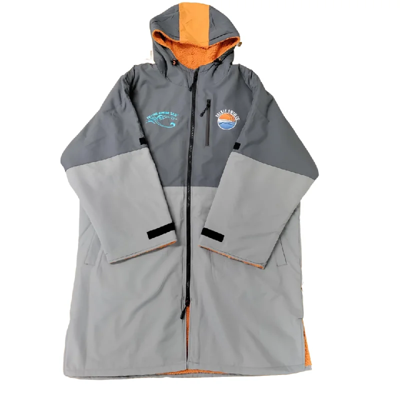 Short - style men's robes for a modern lookRECYCLED SELKIE ROBE DUAL BRANDED WITH ULTRA SWIM 33.3 LOGO
